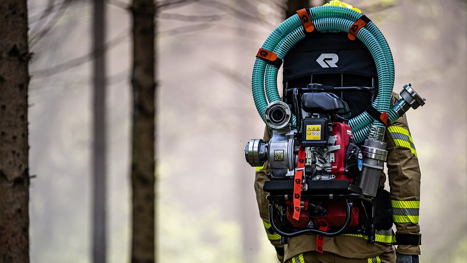 Wildland fire pump set